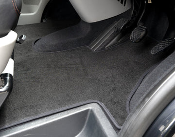 Ford Tourneo Custom Minibus Manual 2024+ Front Van Mats - Image 3