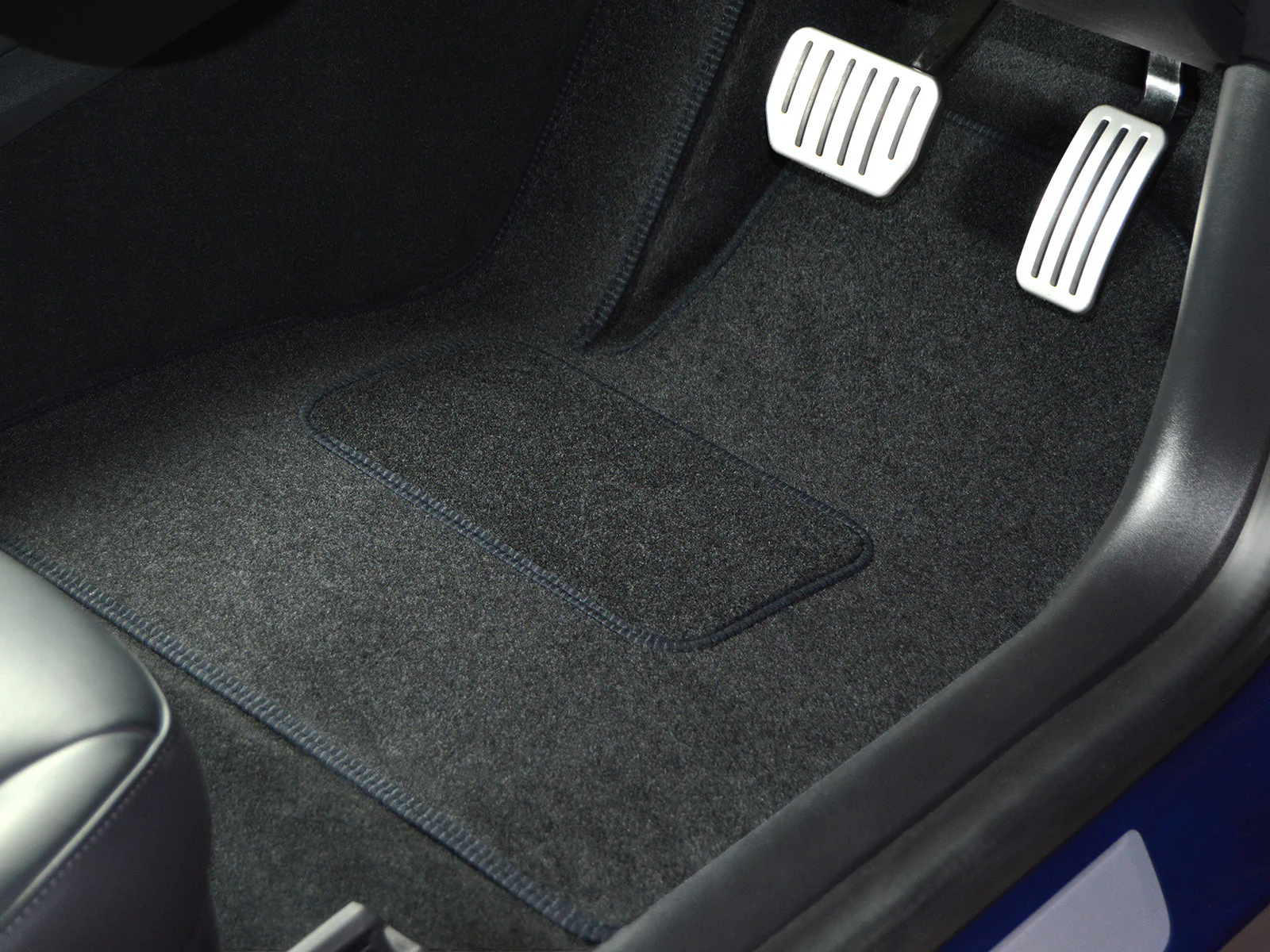 Toyota Camry 2019+ Car Mats - Image 5
